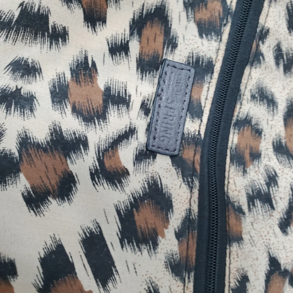 Call it Spring foldover tote/crossbody/shoulder - Picture 11 of 16